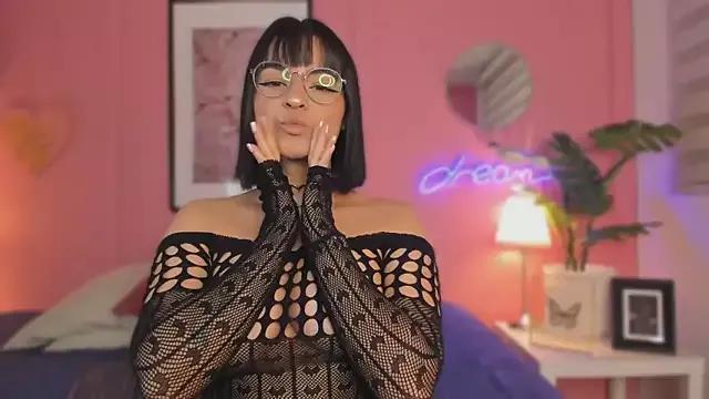 Girls and cam to cam: Watch as these sophisticated entertainers uncover their stunning costumes and curvaceous curves online!