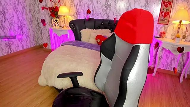 Girls and cam to cam: Watch as these sophisticated entertainers uncover their stunning costumes and curvaceous curves online!