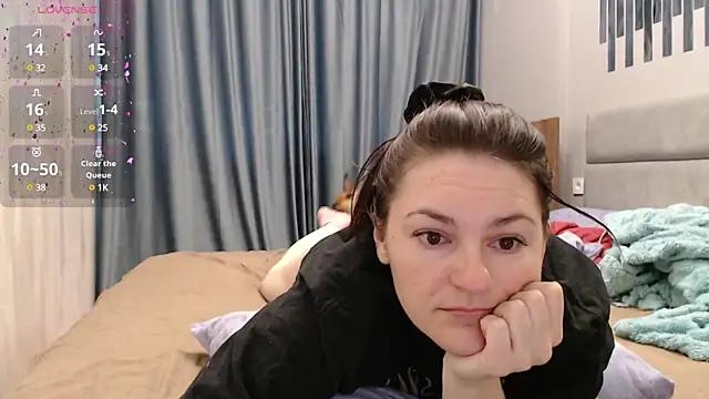 Girls and cam to cam: Watch as these sophisticated entertainers uncover their stunning costumes and curvaceous curves online!