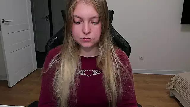 stacy_miracle from StripChat is Freechat