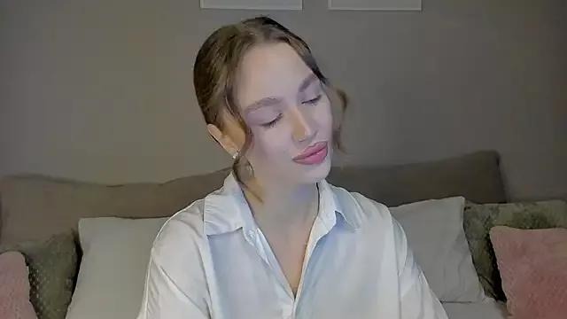 Stefa_Evans from StripChat is Freechat