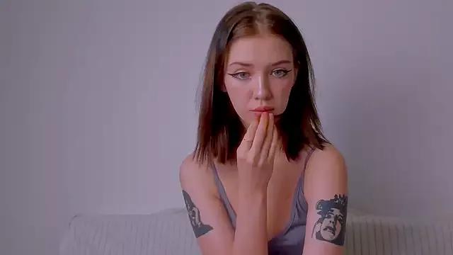 SteinaMillerr from StripChat is Freechat