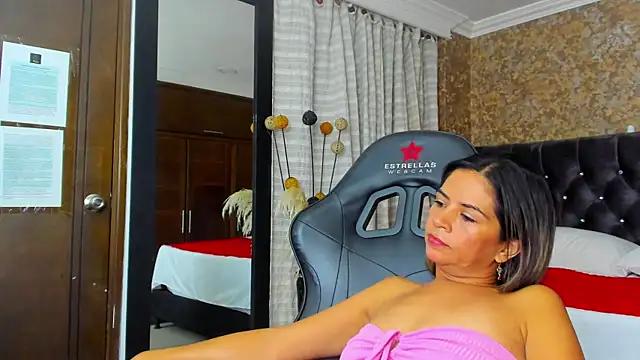 Girls and cam to cam: Watch as these sophisticated entertainers uncover their stunning costumes and curvaceous curves online!