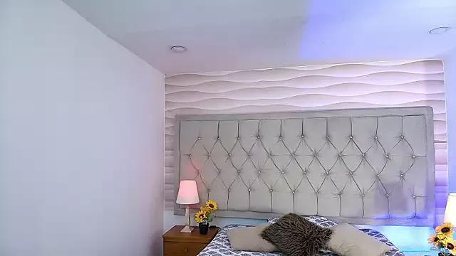 Girls and cam to cam: Watch as these sophisticated entertainers uncover their stunning costumes and curvaceous curves online!