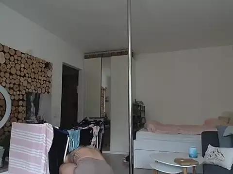 story_of_sarah from StripChat is Freechat