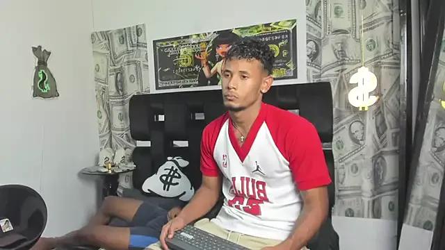 straight_latin from StripChat is Freechat