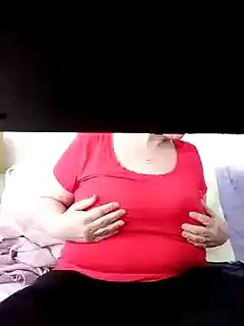 StrawberryBels from StripChat is Freechat