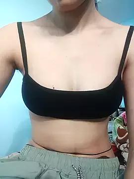 strip_queennn from StripChat is Freechat