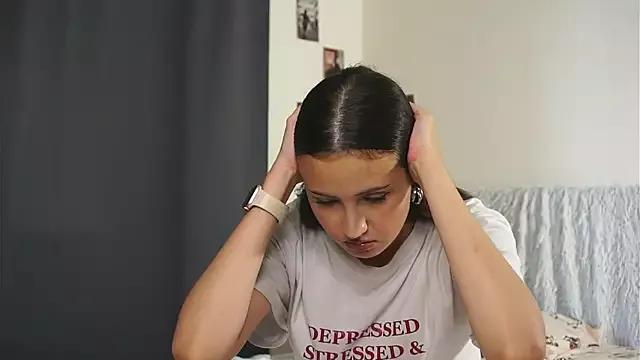 SummerKozee from StripChat is Freechat