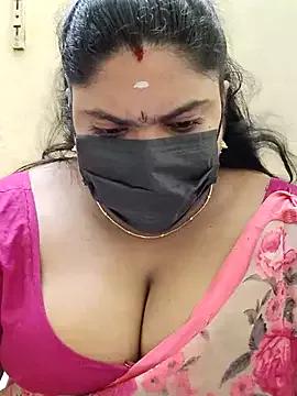 sun-flower from StripChat is Freechat