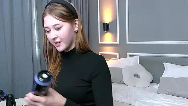 SusanHines from StripChat is Freechat