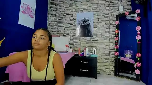 susanwest01 from StripChat is Freechat