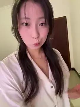 sweet-sunday from StripChat is Freechat