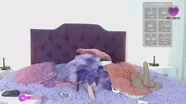 Girls and cam to cam: Watch as these sophisticated entertainers uncover their stunning costumes and curvaceous curves online!