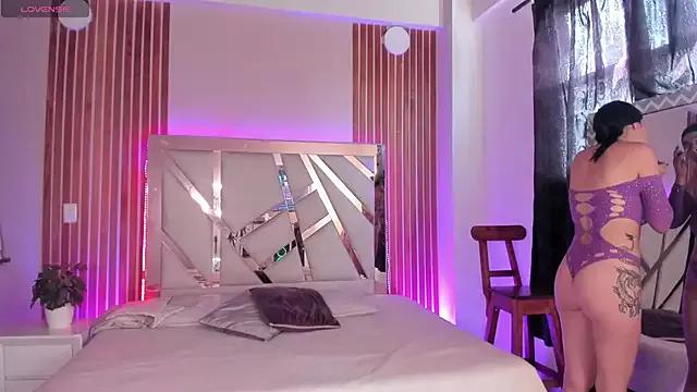 Girls and cam to cam: Watch as these sophisticated entertainers uncover their stunning costumes and curvaceous curves online!