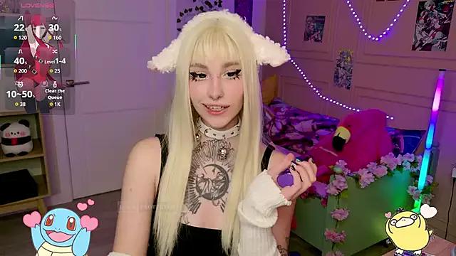 Girls and cam to cam: Watch as these sophisticated entertainers uncover their stunning costumes and curvaceous curves online!