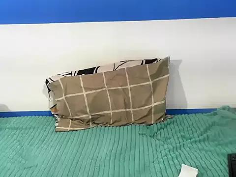 SweetMature_ from StripChat is Freechat