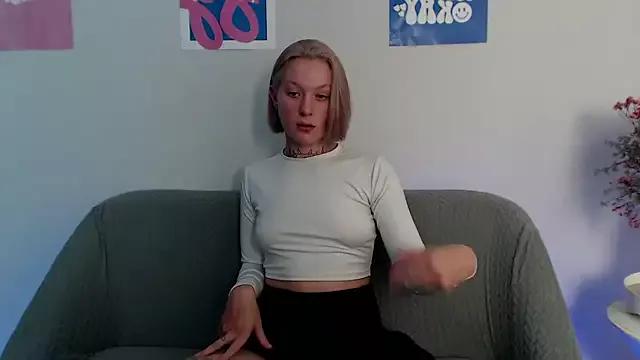 SweetyNiki from StripChat is Freechat