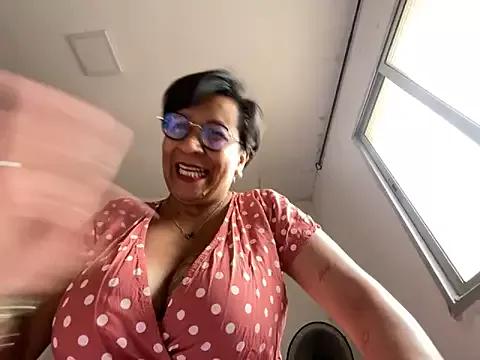 sweeviolet from StripChat is Freechat