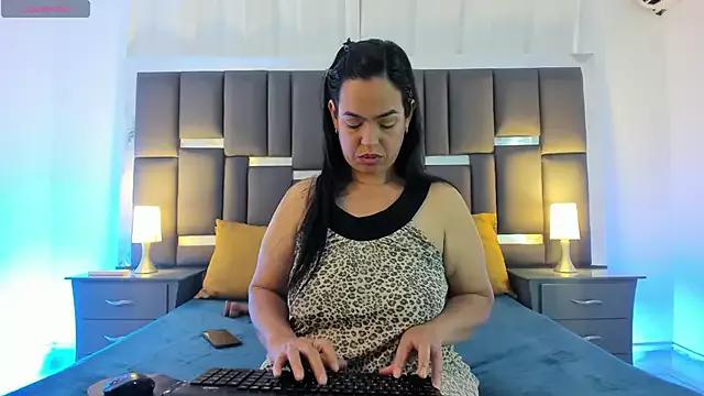 Girls and cam to cam: Watch as these sophisticated entertainers uncover their stunning costumes and curvaceous curves online!