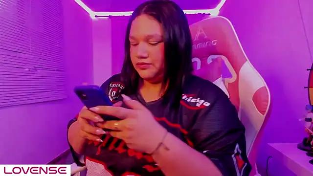 Girls and cam to cam: Watch as these sophisticated entertainers uncover their stunning costumes and curvaceous curves online!