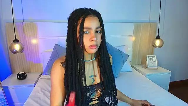 Girls and cam to cam: Watch as these sophisticated entertainers uncover their stunning costumes and curvaceous curves online!