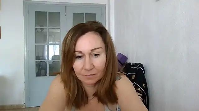 TamaraSweetxo from StripChat is Freechat