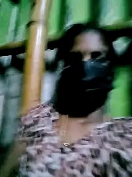 Tamilauntyhot from StripChat is Freechat
