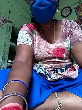 TamilSelviRoja from StripChat is Freechat