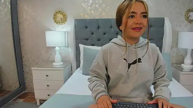 Girls and cam to cam: Watch as these sophisticated entertainers uncover their stunning costumes and curvaceous curves online!
