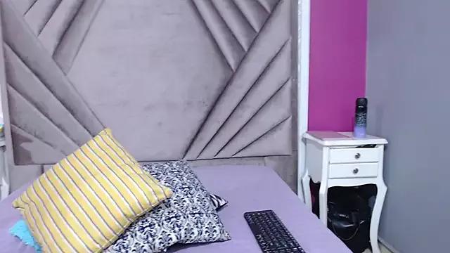 Girls and cam to cam: Watch as these sophisticated entertainers uncover their stunning costumes and curvaceous curves online!