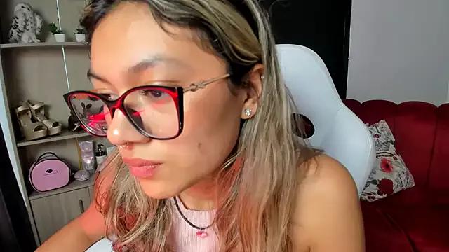Girls and cam to cam: Watch as these sophisticated entertainers uncover their stunning costumes and curvaceous curves online!
