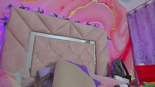 Girls and cam to cam: Watch as these sophisticated entertainers uncover their stunning costumes and curvaceous curves online!