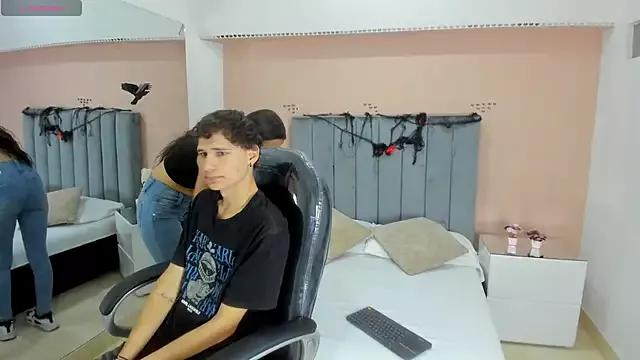 Girls and cam to cam: Watch as these sophisticated entertainers uncover their stunning costumes and curvaceous curves online!