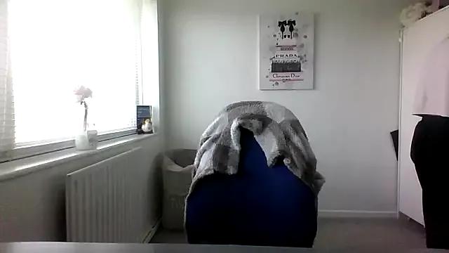 Photos of TEMPTING-TAMMY from StripChat is Freechat