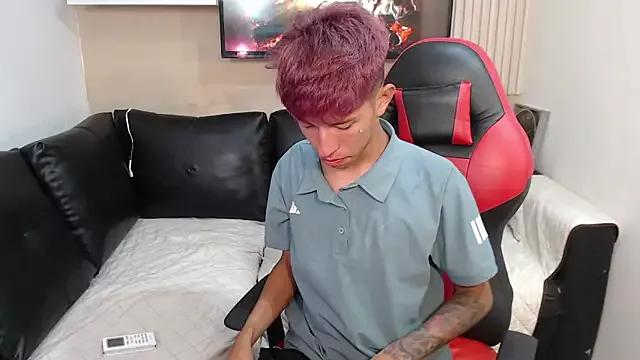 Tessachains_2_ from StripChat is Freechat