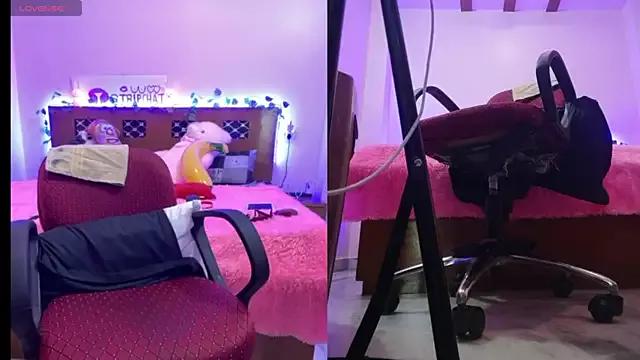 Girls and cam to cam: Watch as these sophisticated entertainers uncover their stunning costumes and curvaceous curves online!
