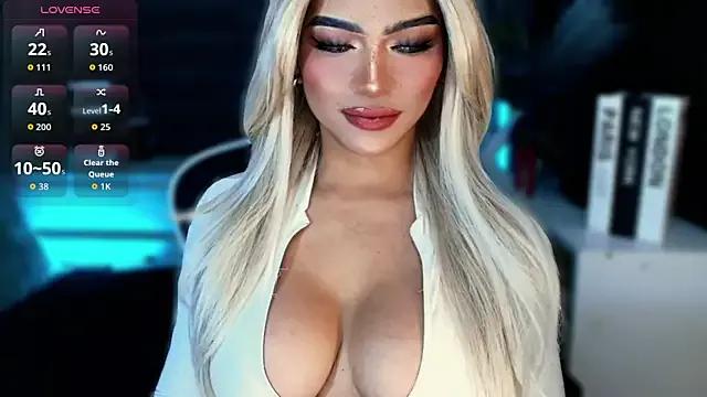 Girls and cam to cam: Watch as these sophisticated entertainers uncover their stunning costumes and curvaceous curves online!