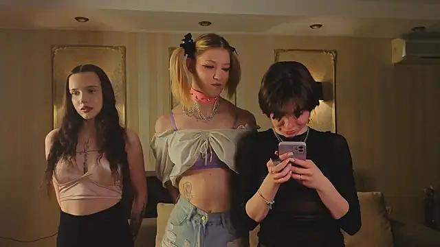 Girls and cam to cam: Watch as these sophisticated entertainers uncover their stunning costumes and curvaceous curves online!