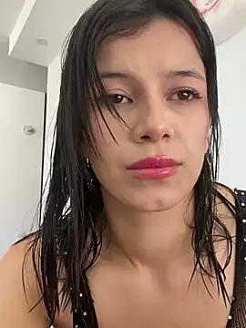 tightpussy-Cata from StripChat is Freechat