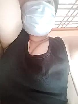 TinyLa from StripChat is Freechat