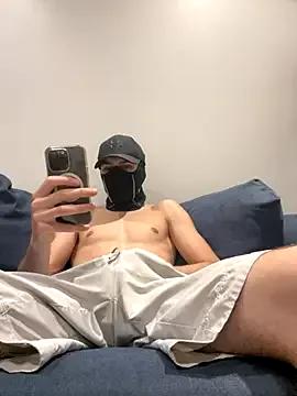 Tok_lo24 webcams show profile image 