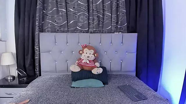 Girls and cam to cam: Watch as these sophisticated entertainers uncover their stunning costumes and curvaceous curves online!