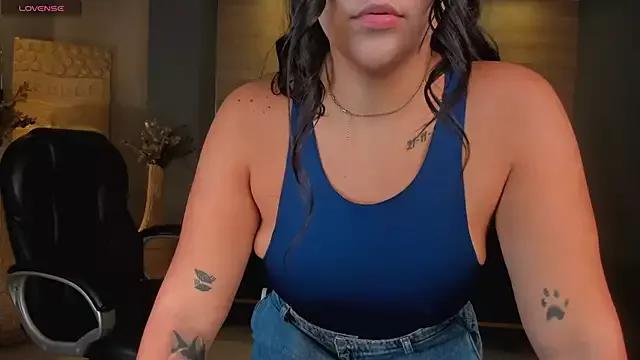 Girls and cam to cam: Watch as these sophisticated entertainers uncover their stunning costumes and curvaceous curves online!
