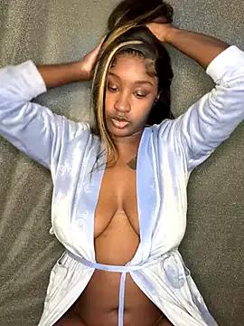 Photos of ToyaThick from StripChat is Freechat