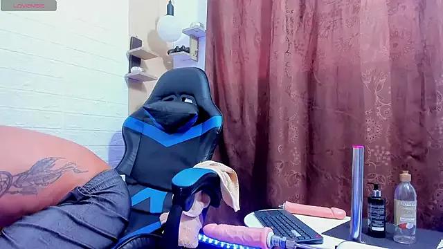 Girls and cam to cam: Watch as these sophisticated entertainers uncover their stunning costumes and curvaceous curves online!