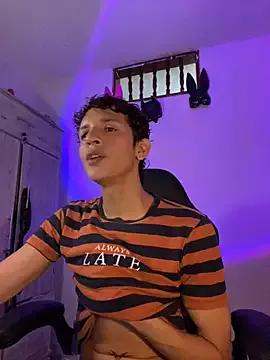 tylernova from StripChat is Freechat