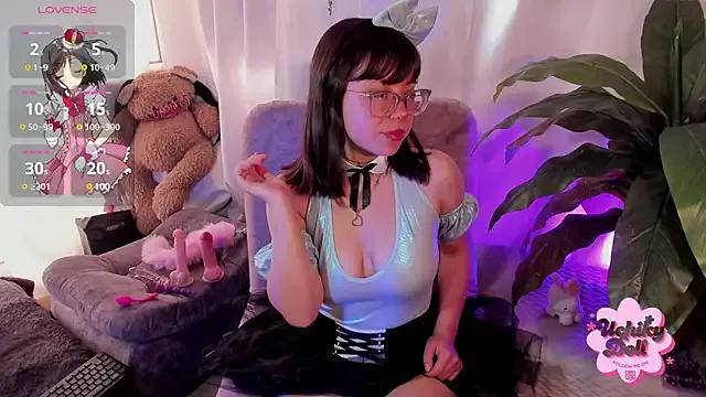 Girls and cam to cam: Watch as these sophisticated entertainers uncover their stunning costumes and curvaceous curves online!