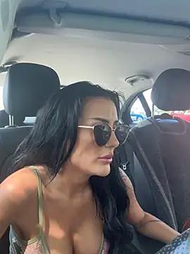 UKSYDNEYFOX from StripChat is Freechat