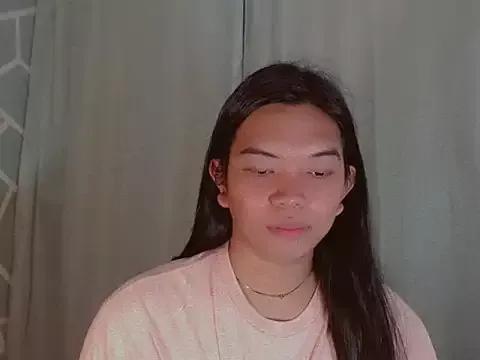 urlovely_selena from StripChat is Freechat